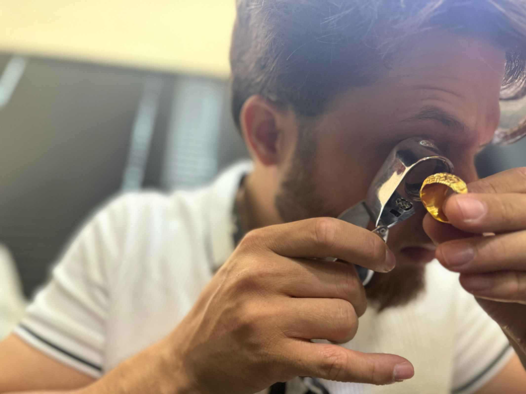 Compramos seu Ouro com Brilhantes e Pedras Preciosas com Avaliação de um Profissional